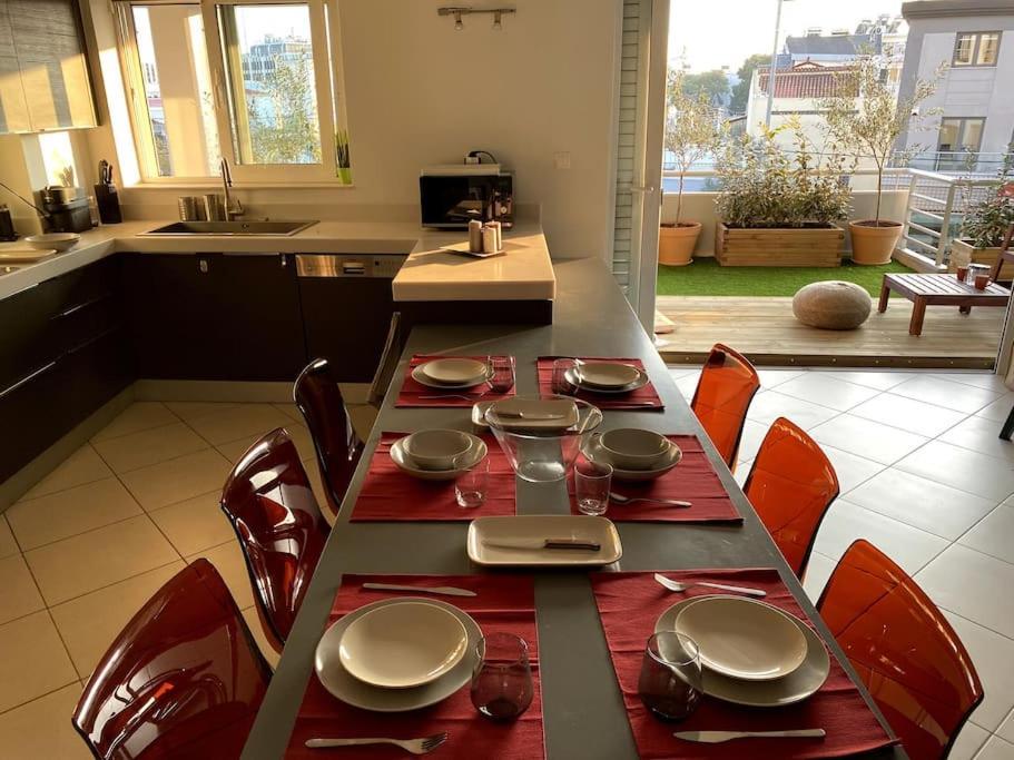 Spacious And Sunkissed 3Br & 2 Bathrooms Apartment Athens Exterior photo