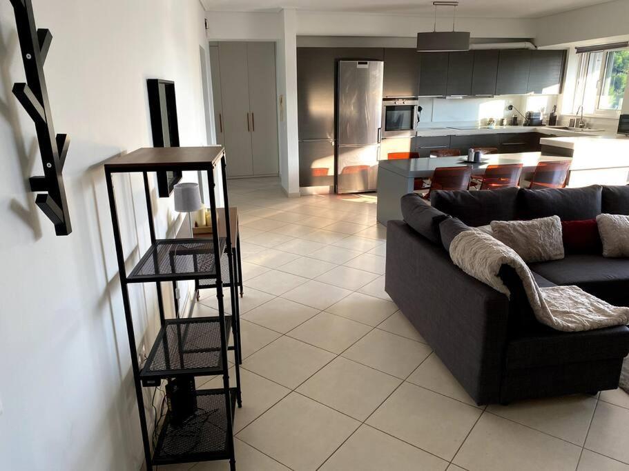 Spacious And Sunkissed 3Br & 2 Bathrooms Apartment Athens Exterior photo