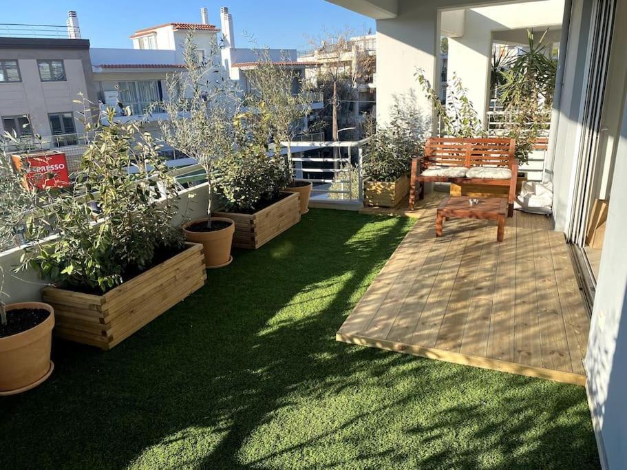 Spacious And Sunkissed 3Br & 2 Bathrooms Apartment Athens Exterior photo