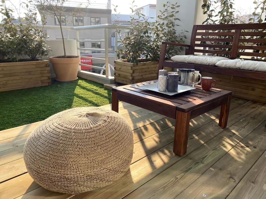 Spacious And Sunkissed 3Br & 2 Bathrooms Apartment Athens Exterior photo